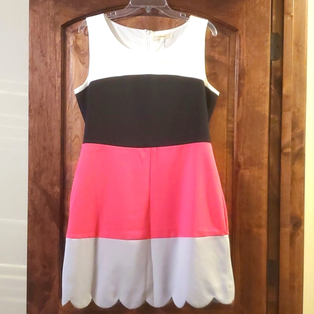NWOT Andree size large dress!